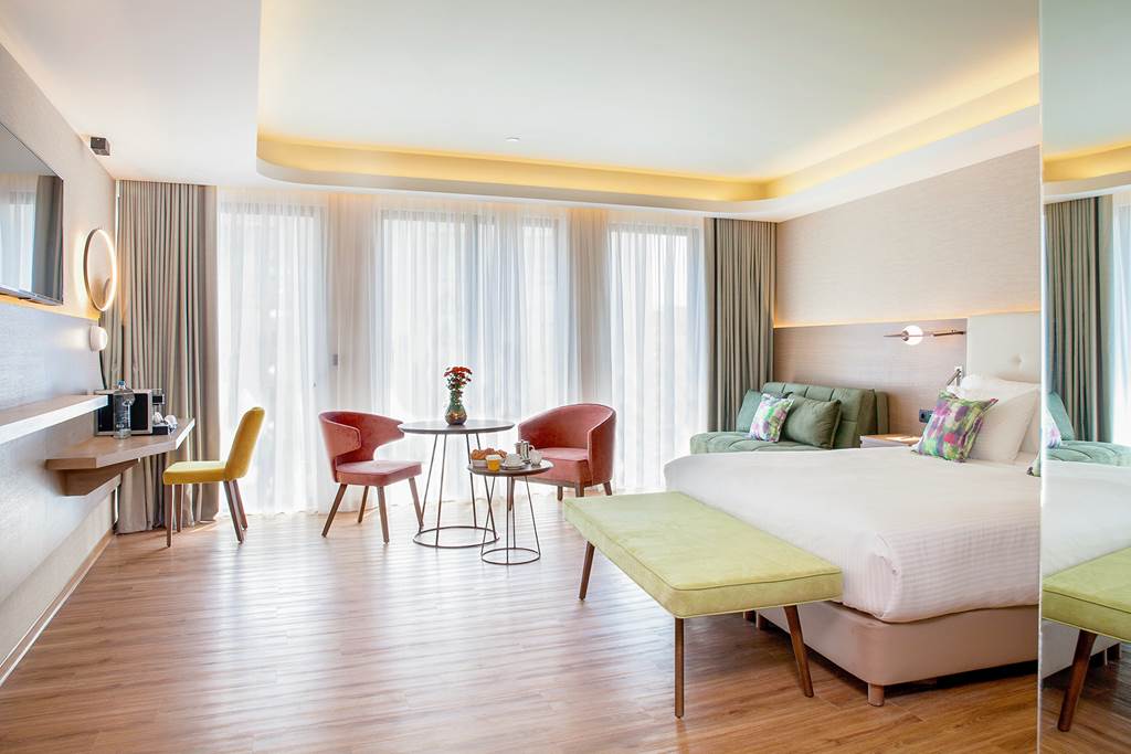 ATH_82717_Wyndham_Athens_Residence_0523_03.jpg