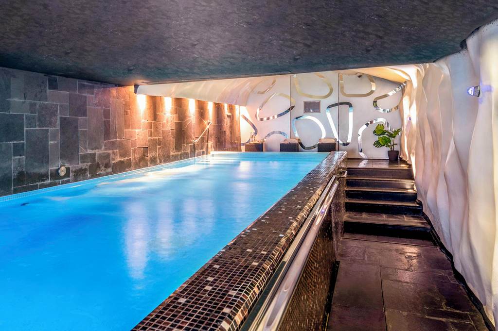 BUD_70703_Anantara_New_York_Palace_Budapest_Hotel_0624_01.jpg