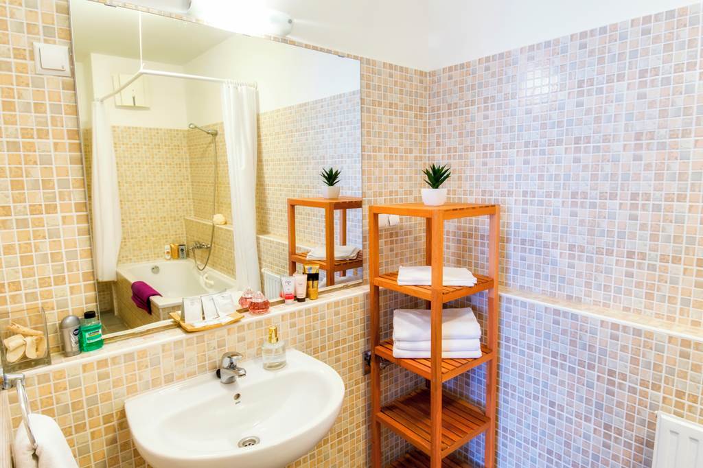 BUD_72442_Trendy_Deluxe_Apartments_0519_05.jpg