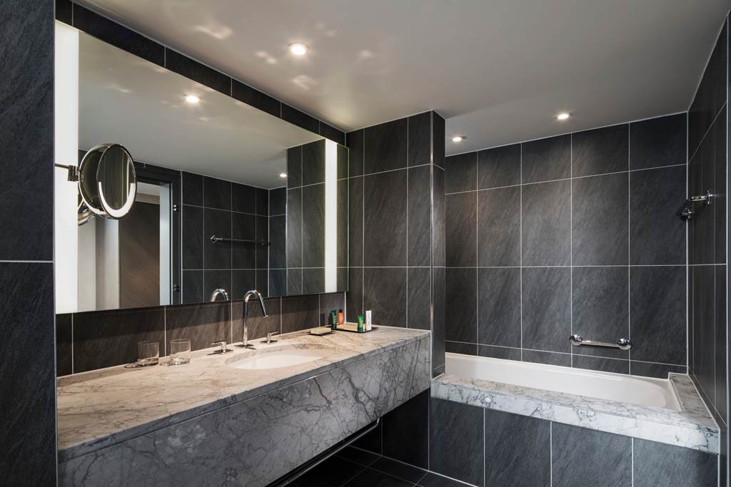 VIE_71497_Hilton_Vienna_Plaza_0323_10.jpg