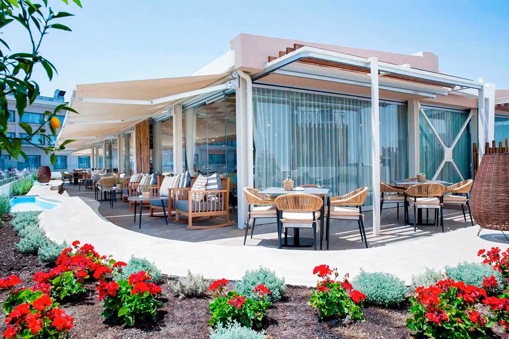 ATH_82717_Wyndham_Athens_Residence_0121_07.jpg