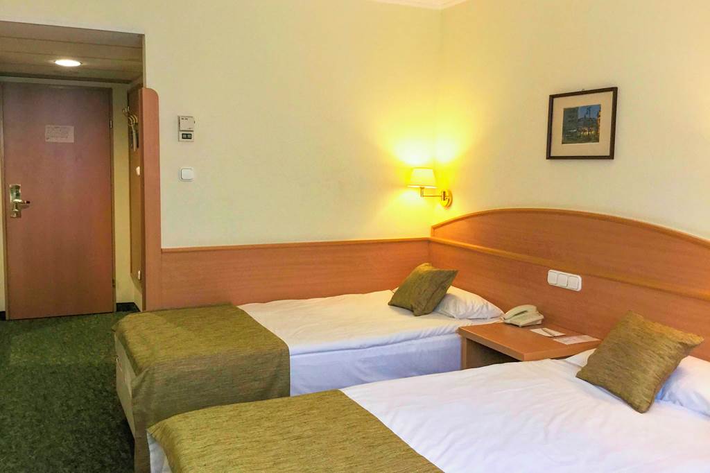 BUD_3969_Hotel_Erzsebet_City_Centre_0219_03.jpg