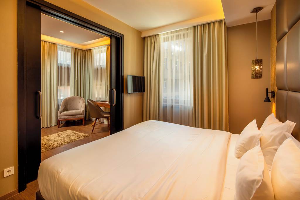BUD_69734_Continental_Hotel_Budapest_0122_07.jpg