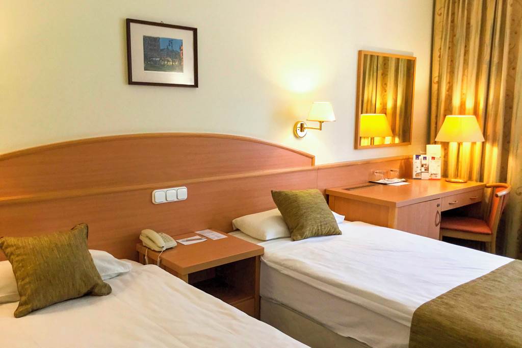 BUD_3969_Hotel_Erzsebet_City_Centre_0219_04.jpg
