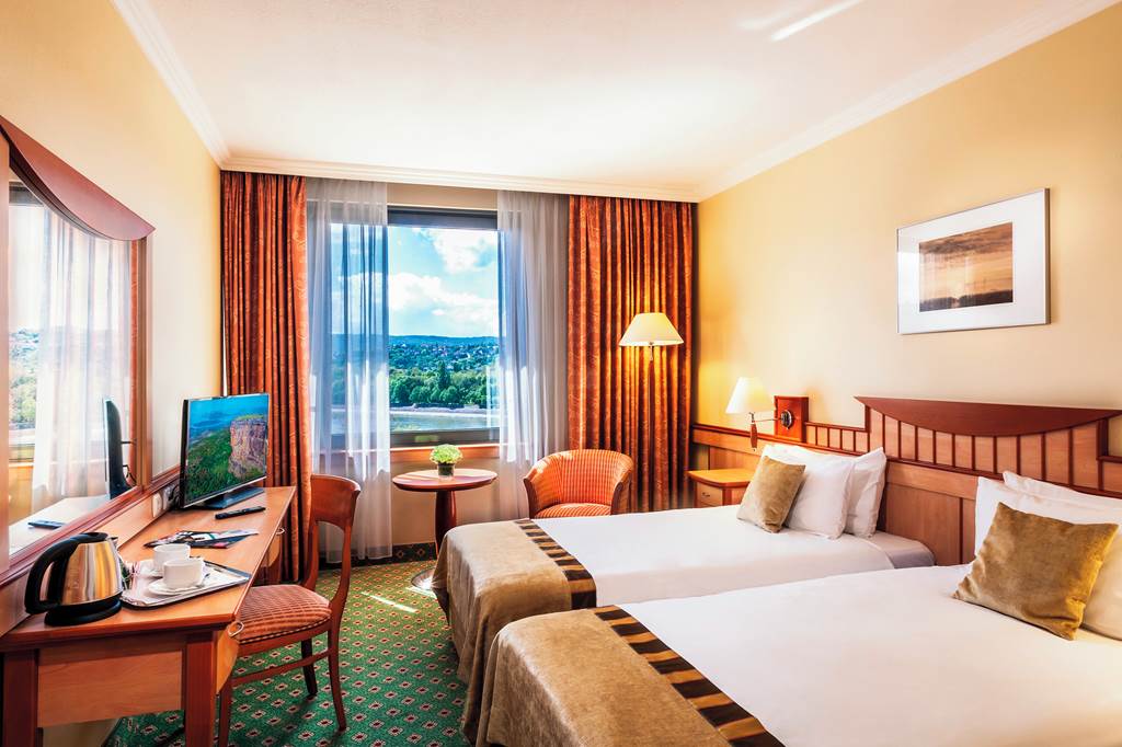 BUD_3966_Danubius_Hotel_Helia_0520_15.jpg