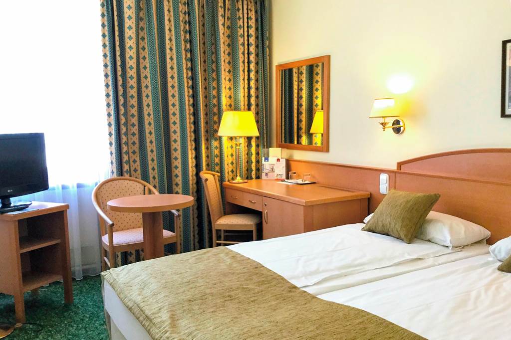 BUD_3969_Hotel_Erzsebet_City_Centre_0219_06.jpg