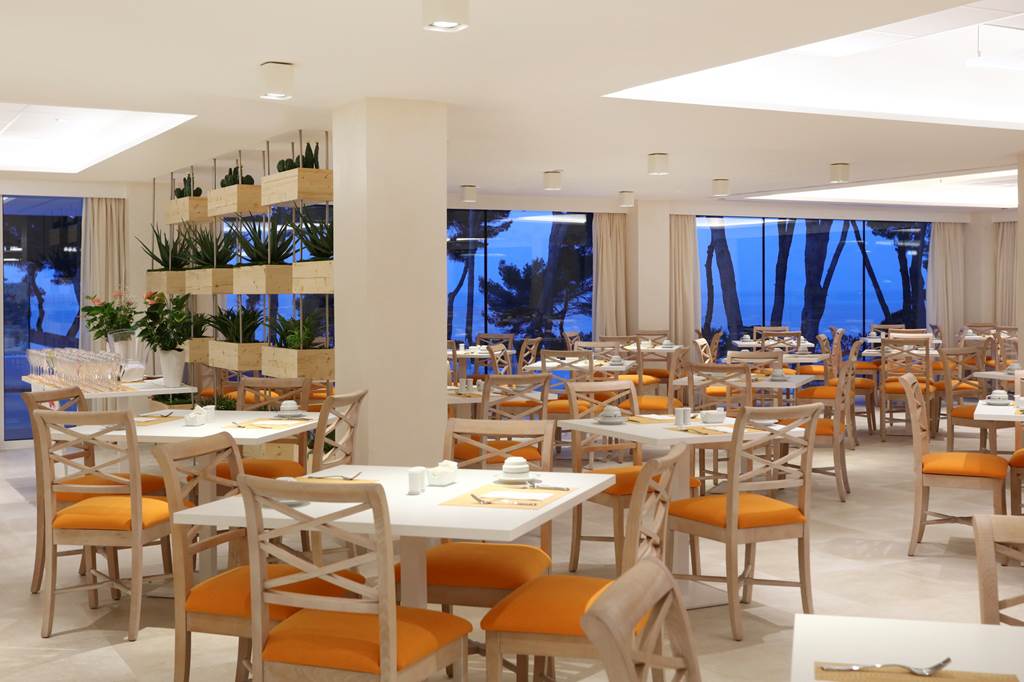 IBZ_73588_IBEROSTAR_santa_eulalia_1117_11.jpg
