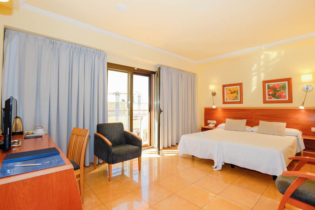 IBZ_382_Invisa_Hotel_La_Cala_1123_16.jpg