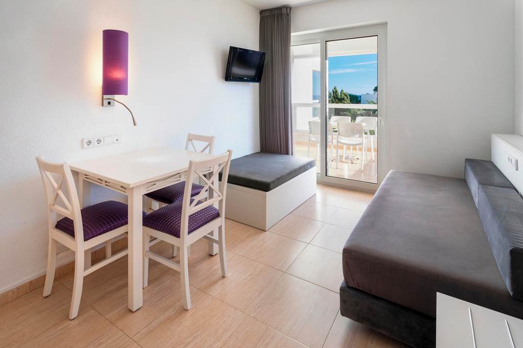 IBZ_70689_Tropic_Garden_Hotel_Apartments_0524_08.jpg