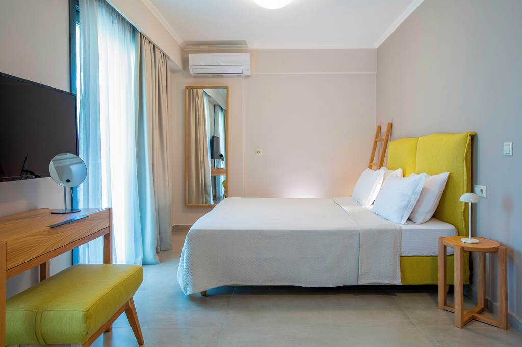 PVK_83214_Zisis_Suites_0923_02.jpg