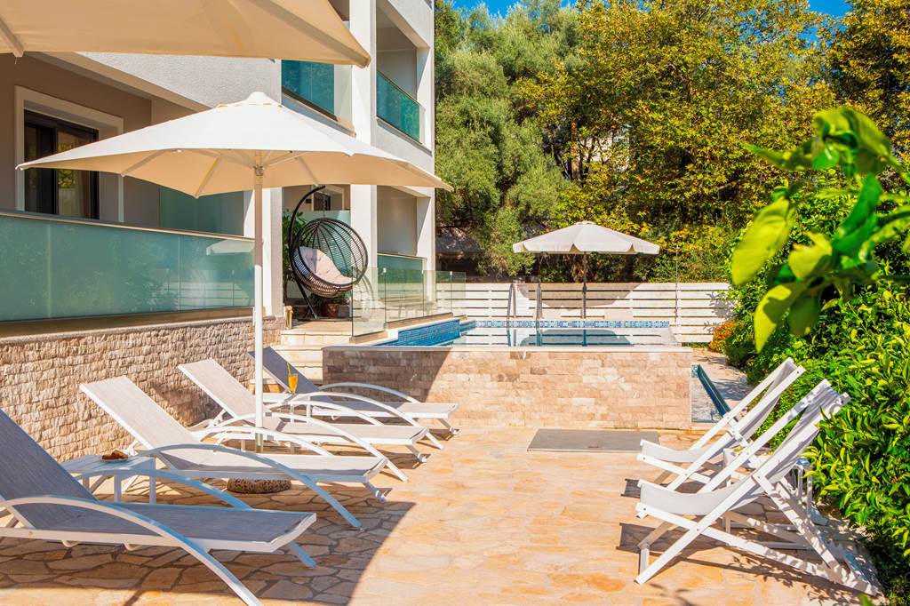 PVK_83214_Zisis_Suites_0923_13.jpg