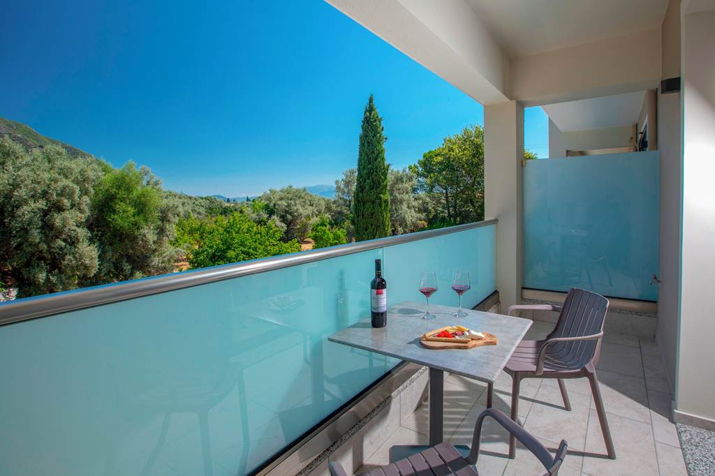 PVK_83214_Zisis_Suites_0923_07.jpg