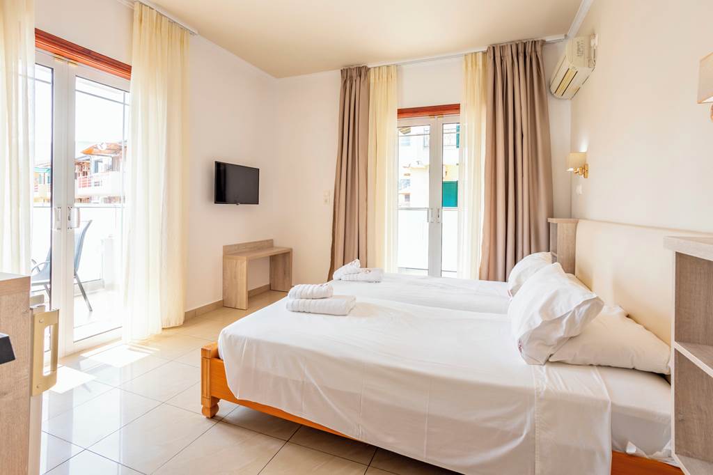 PVK_80568_Cosmopol_Hotel_1023_04.jpg