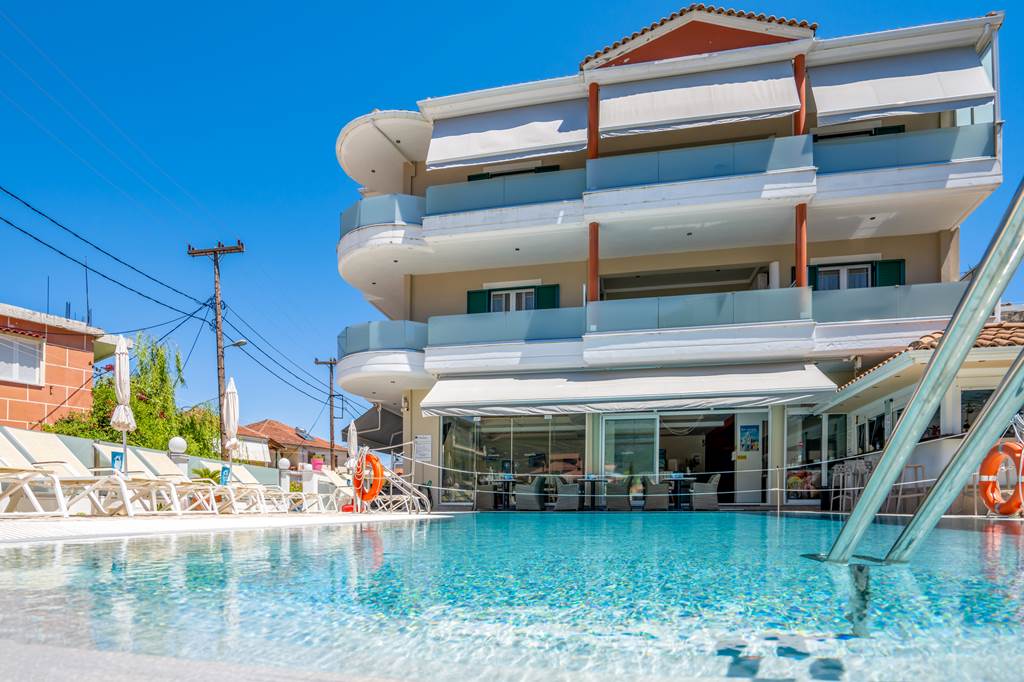 PVK_80568_Cosmopol_Hotel_0622_02.jpg