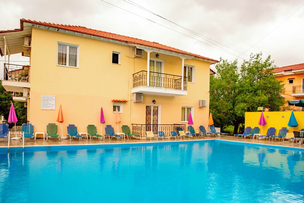 PVK_80617_Kostas_and_Sophies_Studios_0519_02.jpg