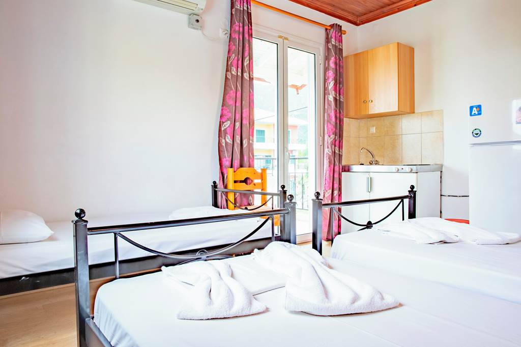 PVK_80617_Kostas_and_Sophies_Studios_0519_12.jpg