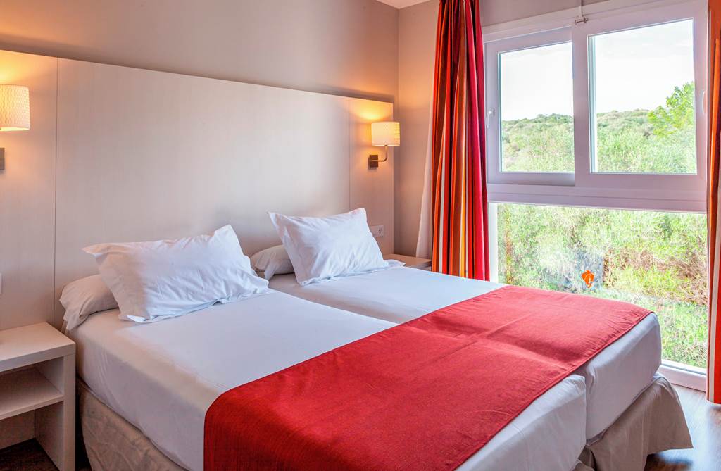 MAH_68926_Hotel_Sur_Menorca_Suites_&_Waterpark_0322_02.jpg