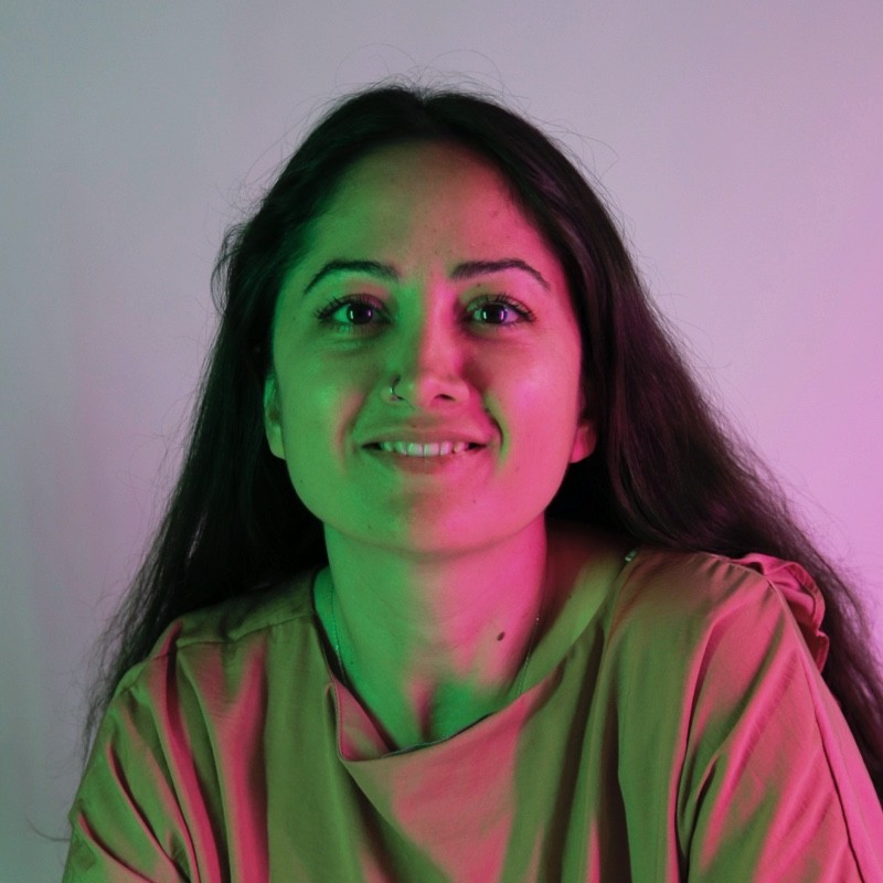 Mihri Minaz
