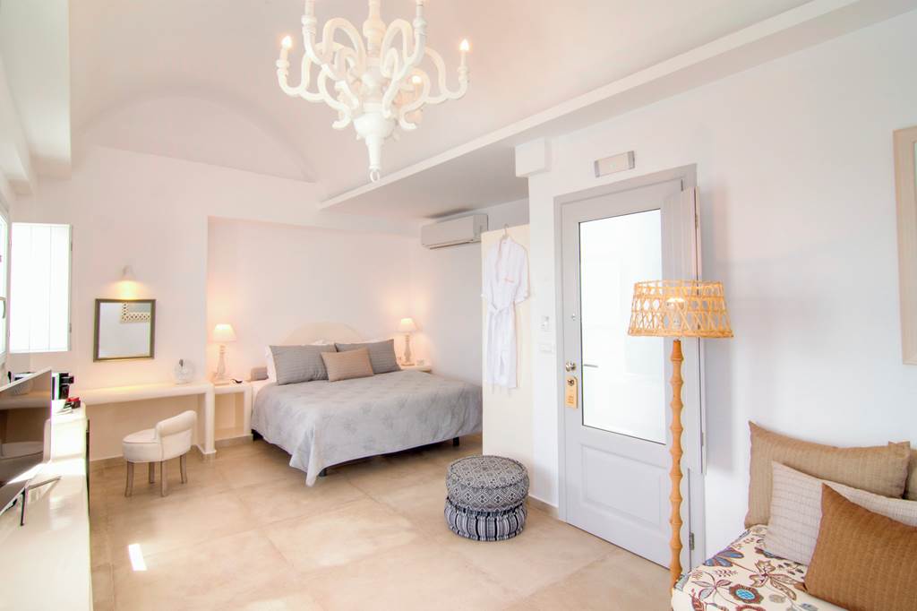 JTR_84576_Santorini_Secret_Premium_1122_09.jpg