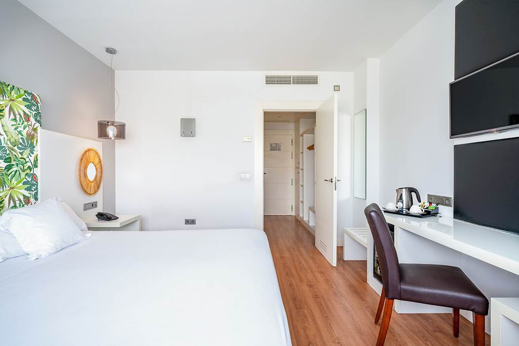 AGP_70571_Hotel_Catalonia_Malaga_0724_01.jpg