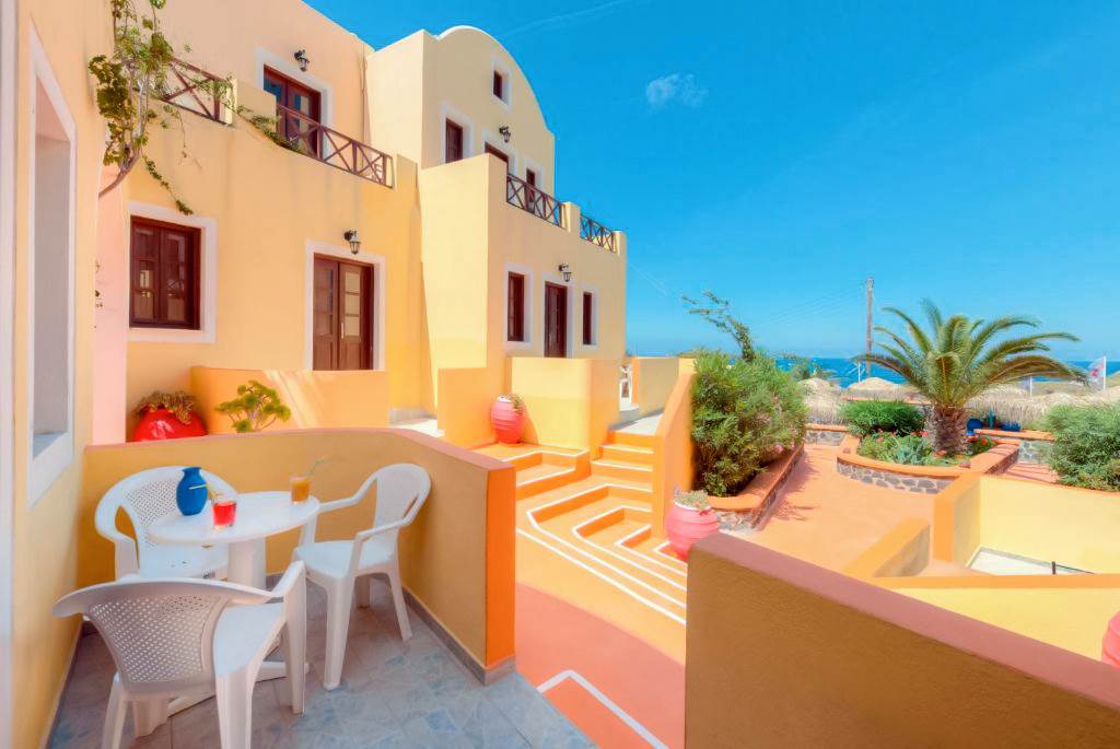 JTR_83976_Soulis_Apartments_0722_01.jpg