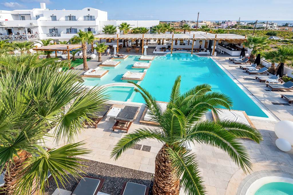 JTR_81480_Mediterranean_White_Resort_0123_04.jpg
