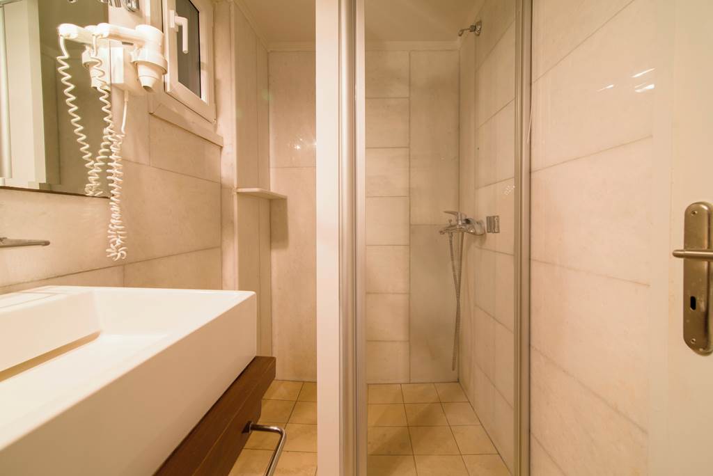 JTR_84399_Antinea_Suites_&_Spa_1122_16.jpg