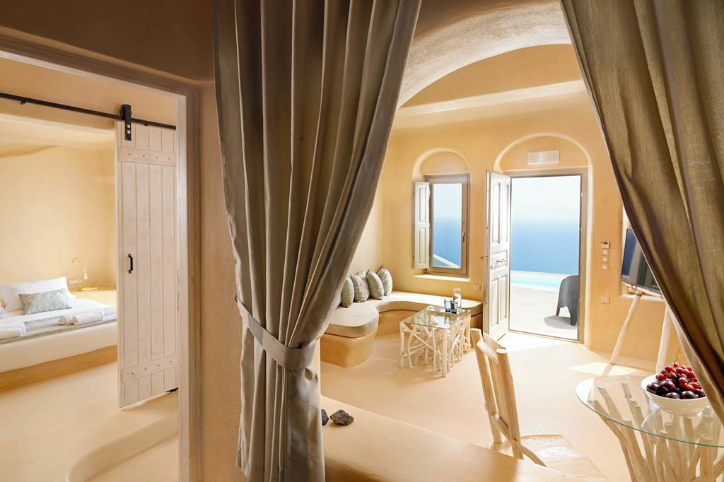 JTR_84783_Dome_Santorini_Resort_1222_23.jpg