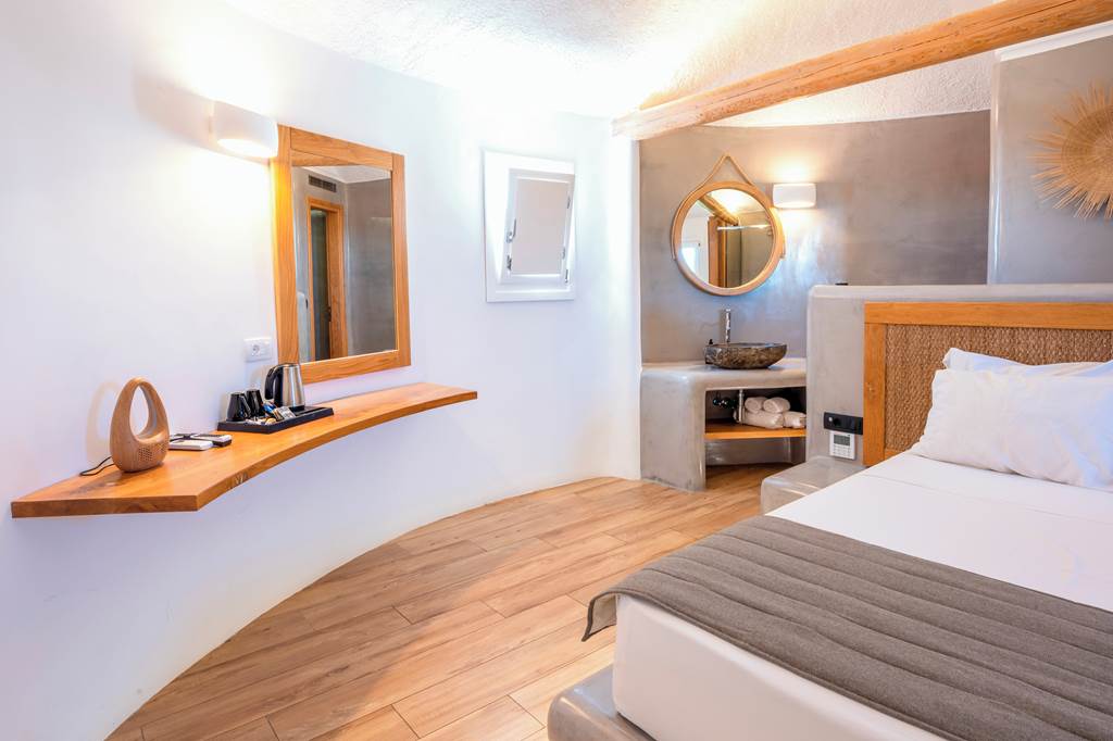 JTR_81480_Mediterranean_White_Resort_0123_55.jpg