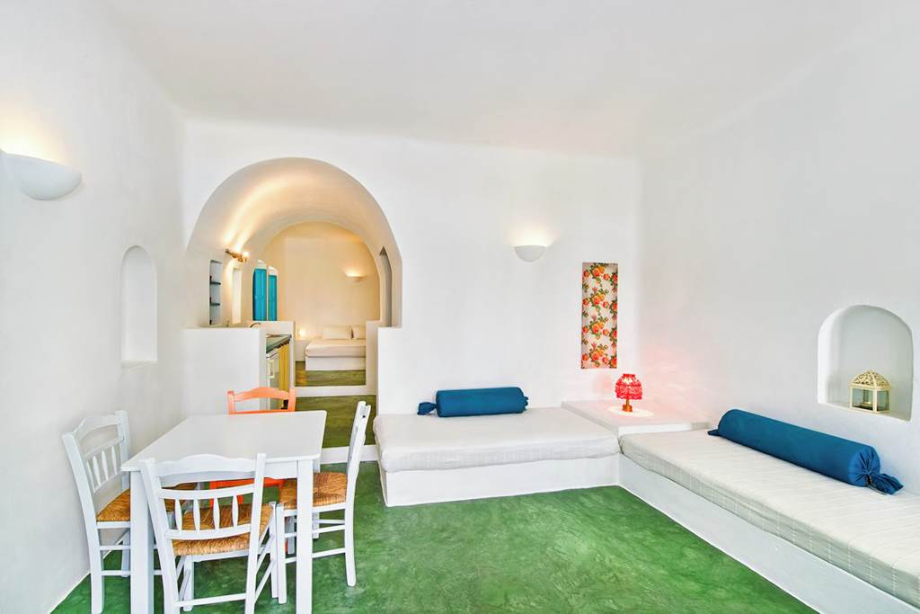 JTR_84659_Nissia_Apartments_1222_10.jpg