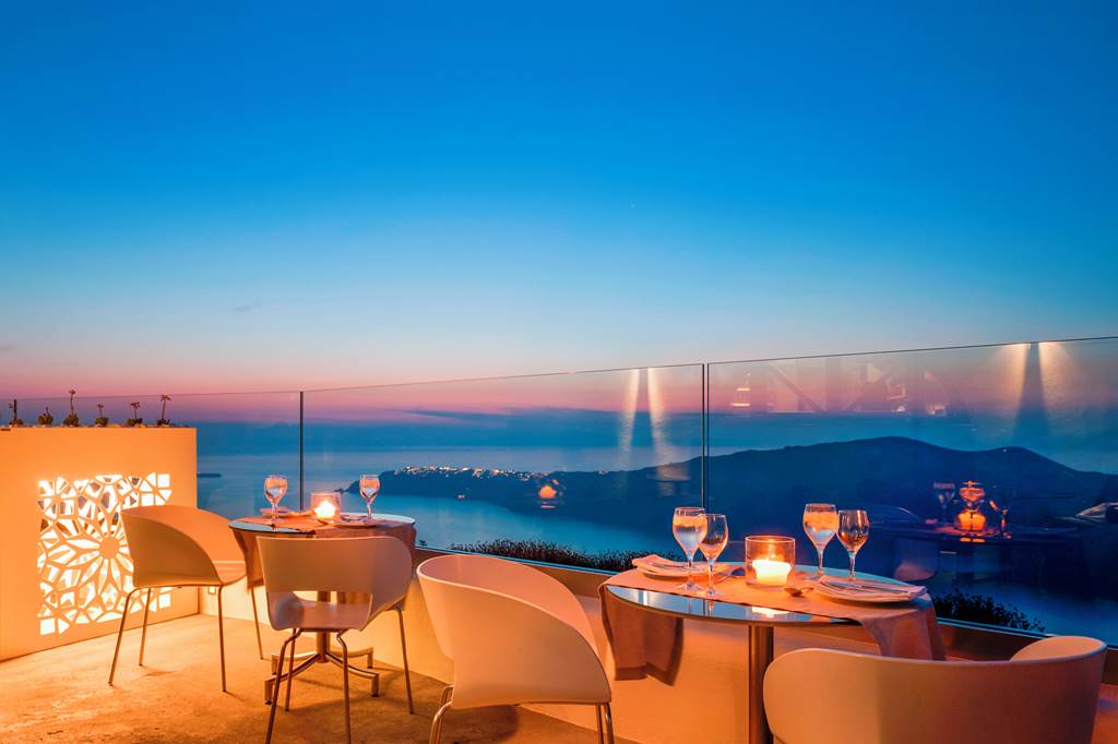 JTR_81473_Avaton_Resort_1119_06.jpg