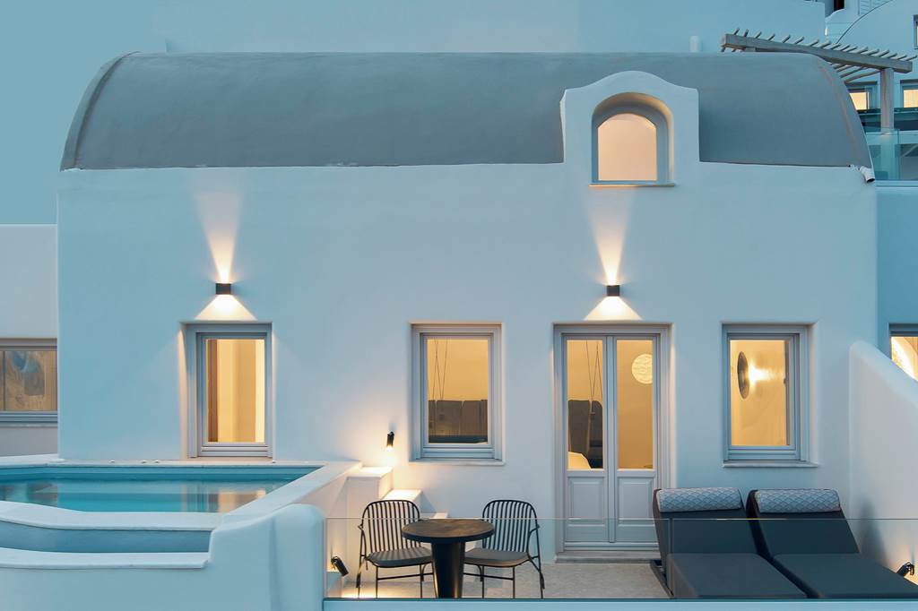 JTR_84225_Hom_Santorini_0423_09.jpg