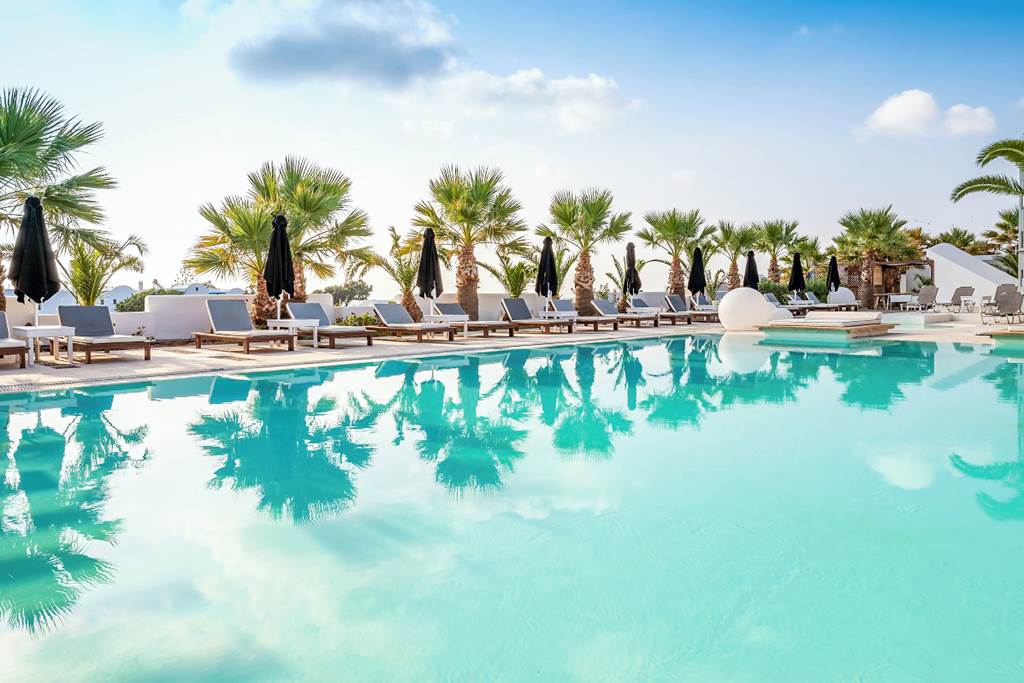 JTR_81480_Mediterranean_White_Resort_0123_08.jpg