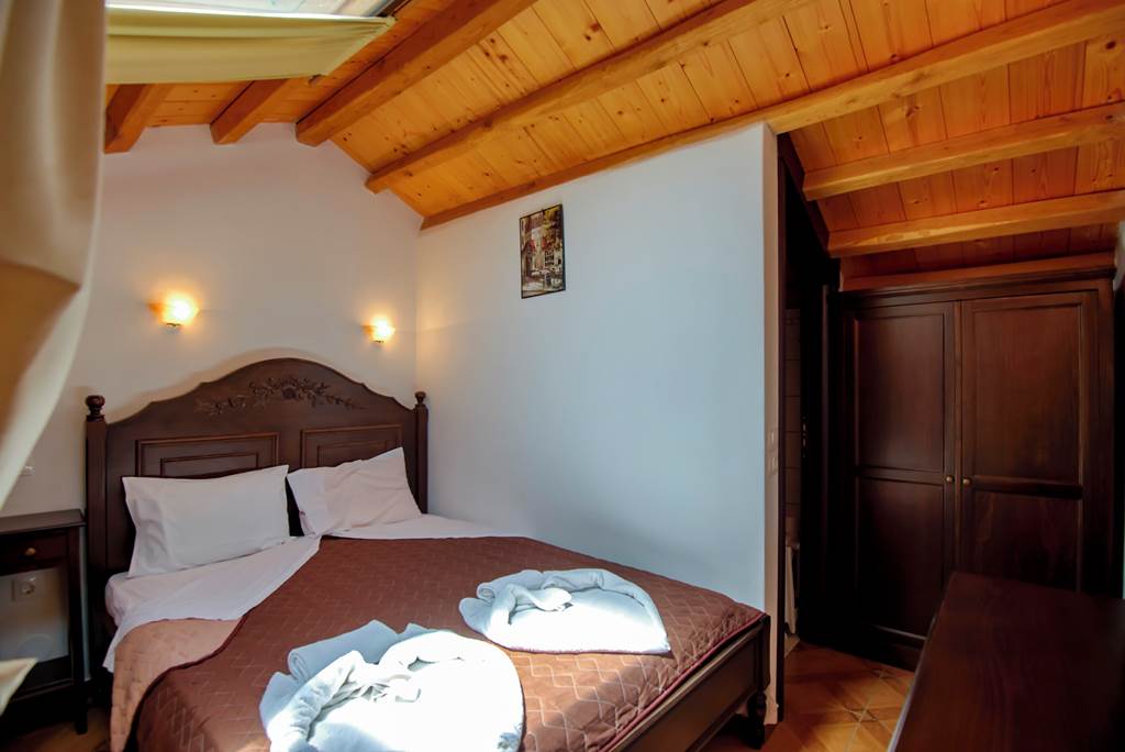 JSI_83235_Marilena_Apartments_1021_03.jpg