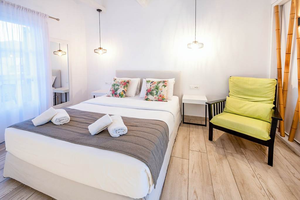 JTR_81480_Mediterranean_White_Resort_0123_22.jpg