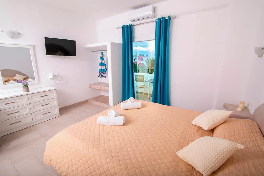 JTR_82893_Hotel_Gardenia_Santorini_1023_13.jpg