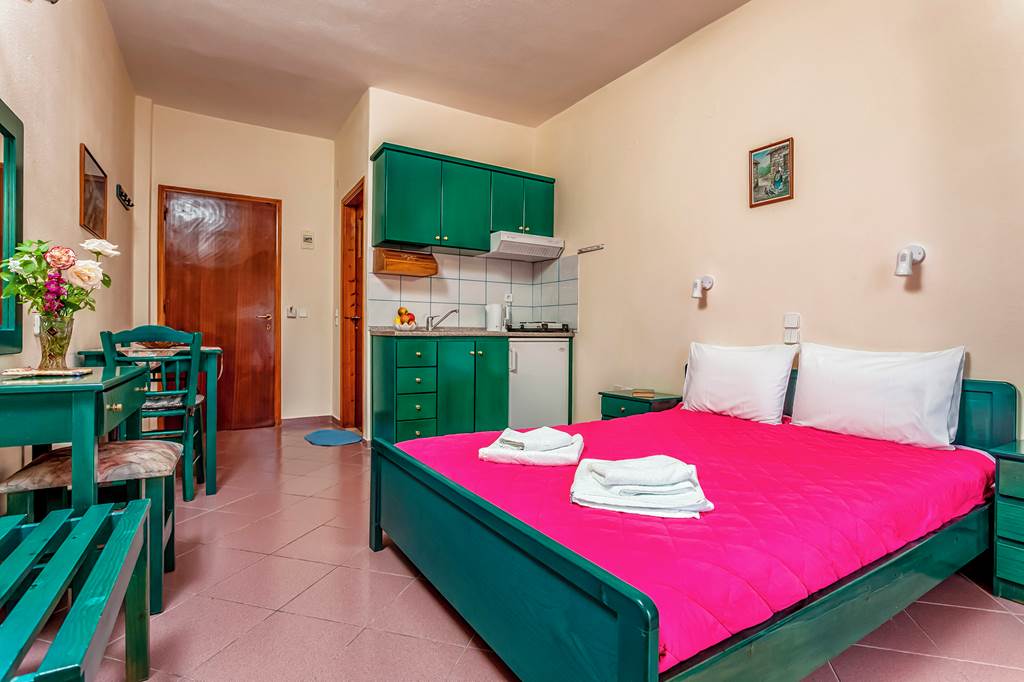 JSI_84313_Ilias_Studios_1022_07.jpg