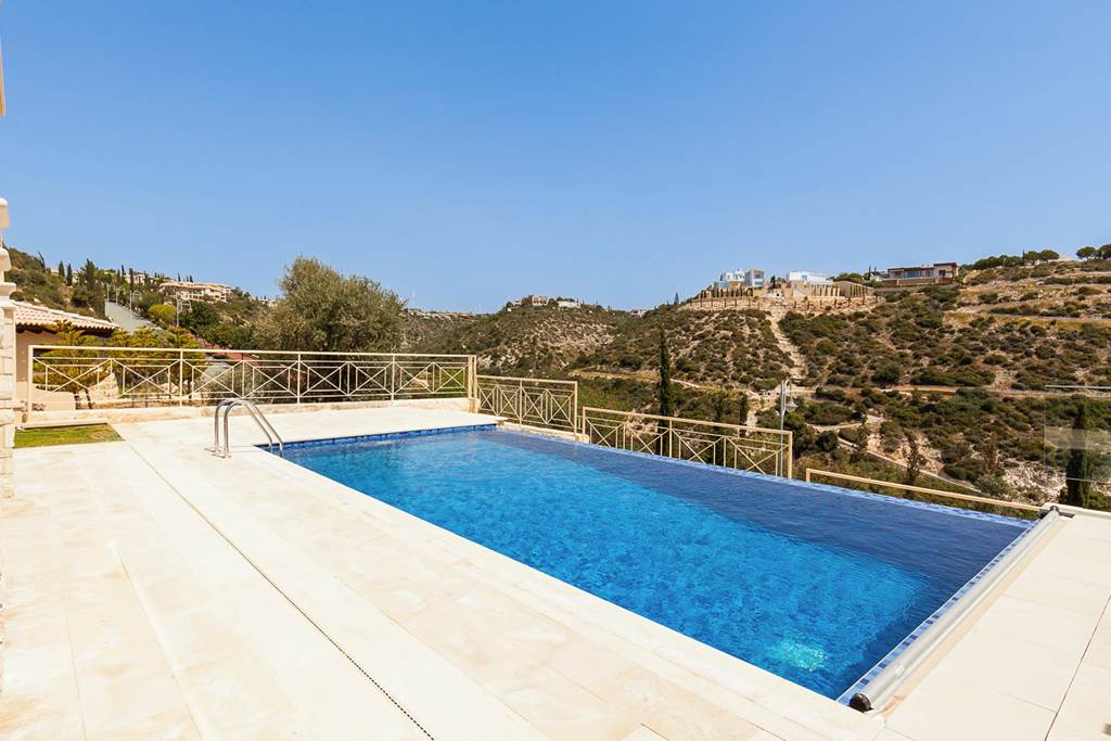PFO_88010_Elite_Junior_Three_Bedroom_Villa_with_Private_Pool_UJ01_0824_06.jpg