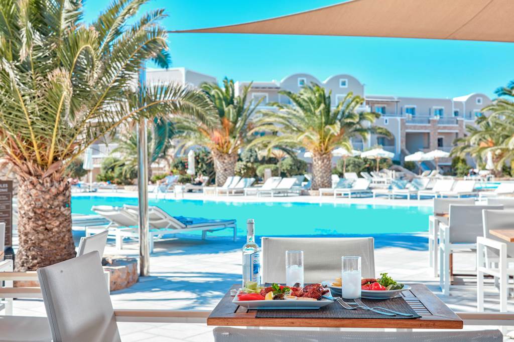 JTR_81456_Santo_Miramare_Resort_1119_11.jpg