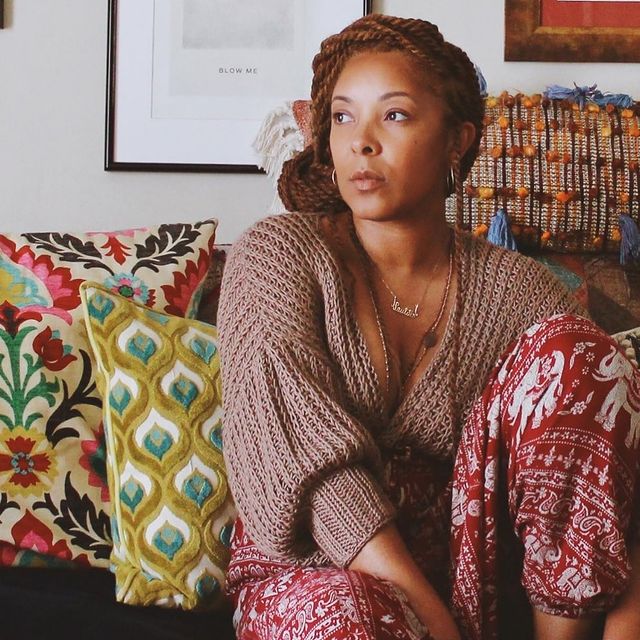Angela Mayhoe | KNIT
