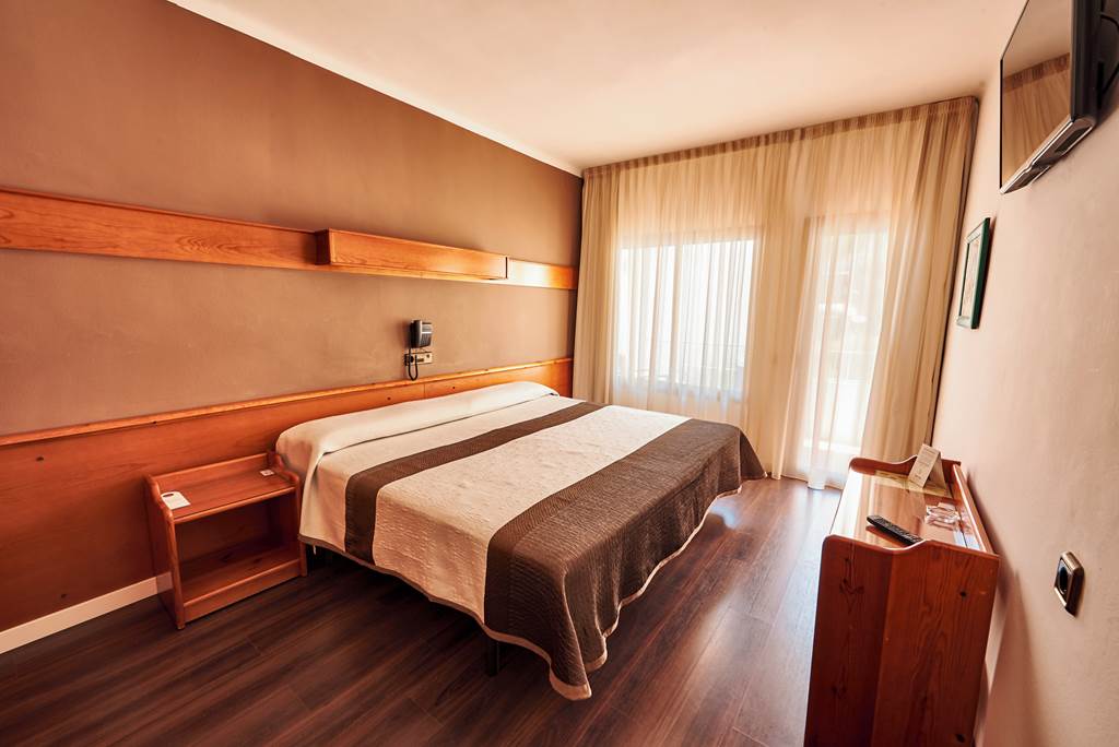 GRO_79840_Hotel_Flamingo_0123_02.jpg