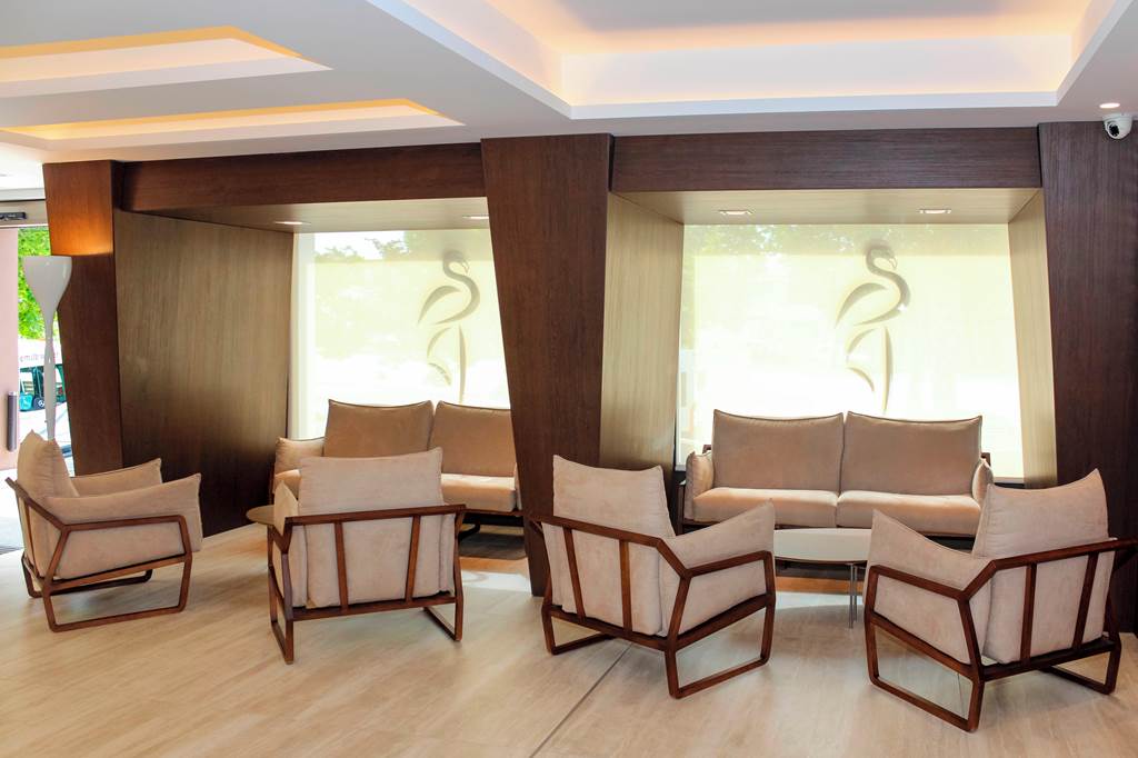 GRO_79840_Hotel_Flamingo_1218_04.jpg