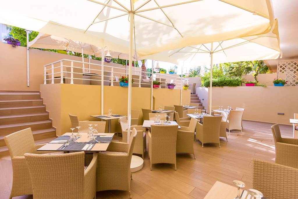 HER_70415_Solimar_Ruby_Hotel_0522_20.jpg