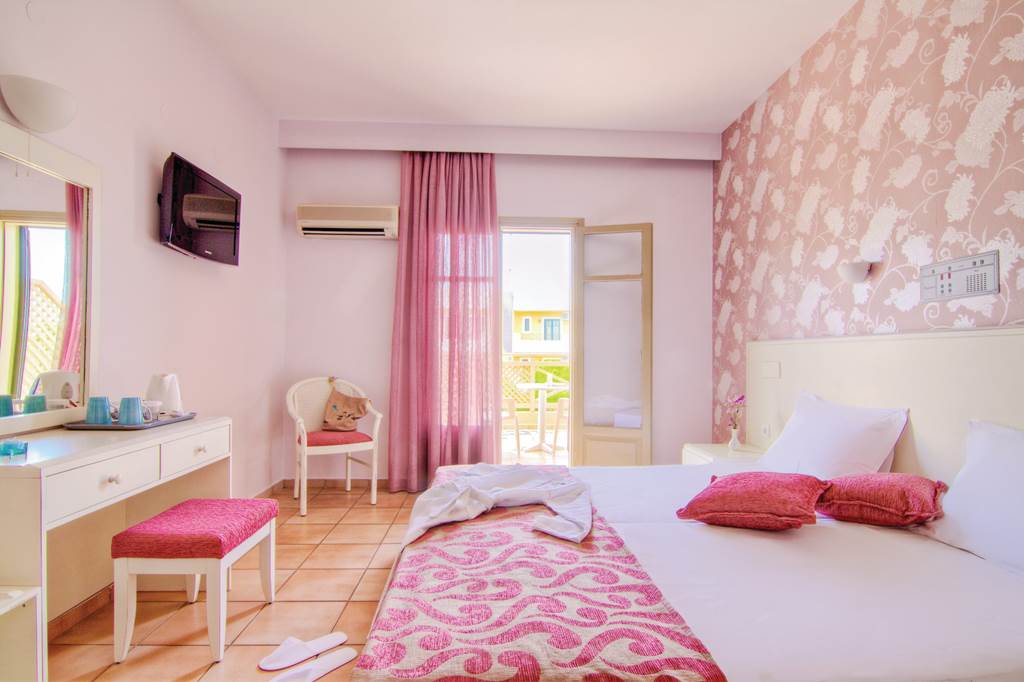 HER_70415_Solimar_Ruby_Hotel_1118_03.jpg