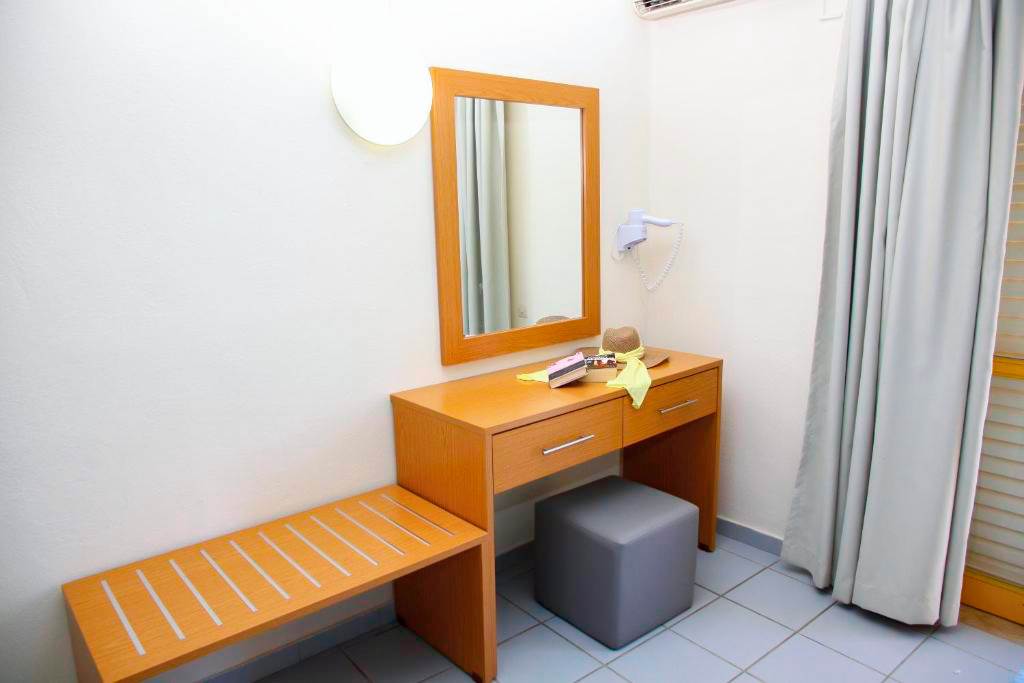 HER_72025_Acropolis_Apartments_0822_05.jpg