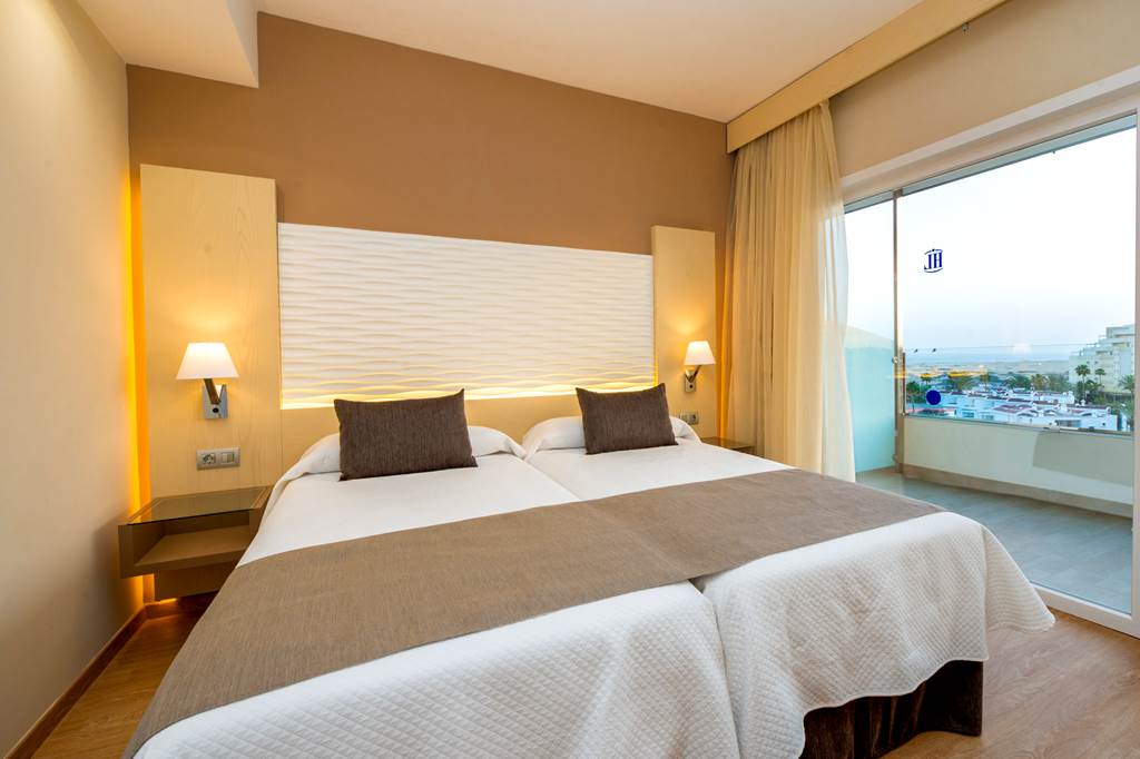 LPA_74224_Suite_Playa_Del_Ingles_0517_04.jpg
