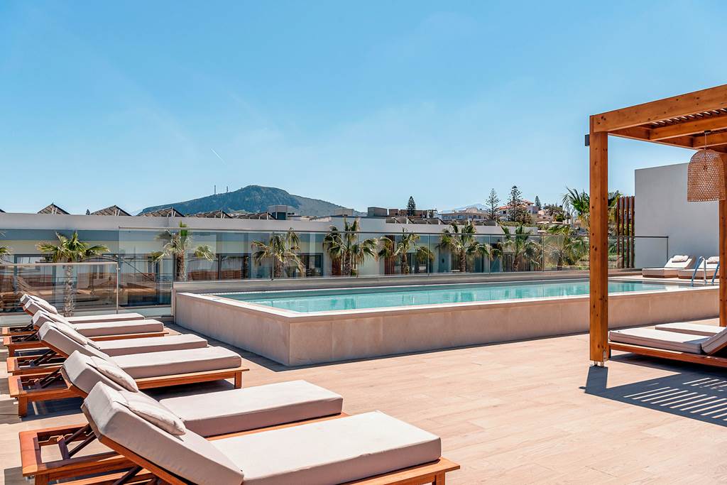 HER_81583_Magda_Hotel_Club_0922_05.jpg