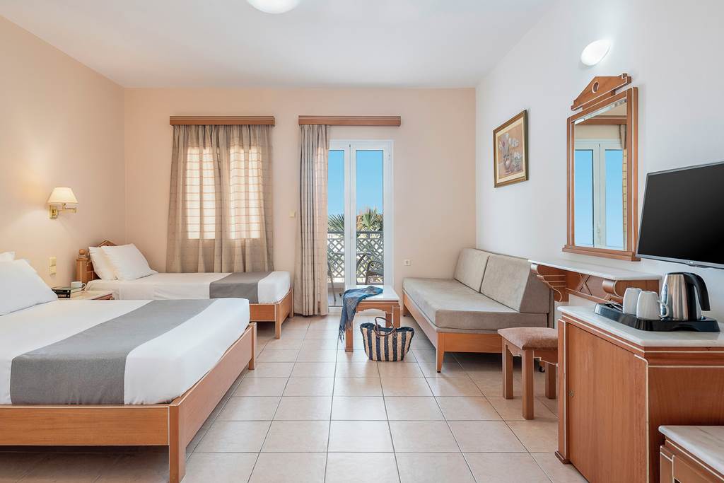HER_81583_Magda_Hotel_Club_0321_12.jpg