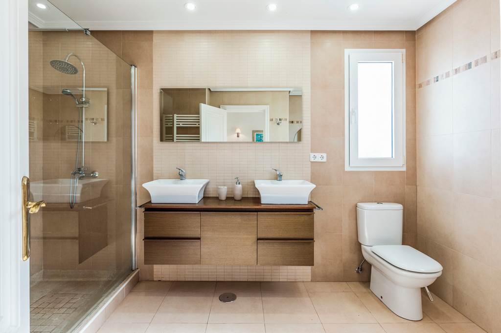 ALC_85429_Villa_Las_Brisas_87_0523_09.jpg