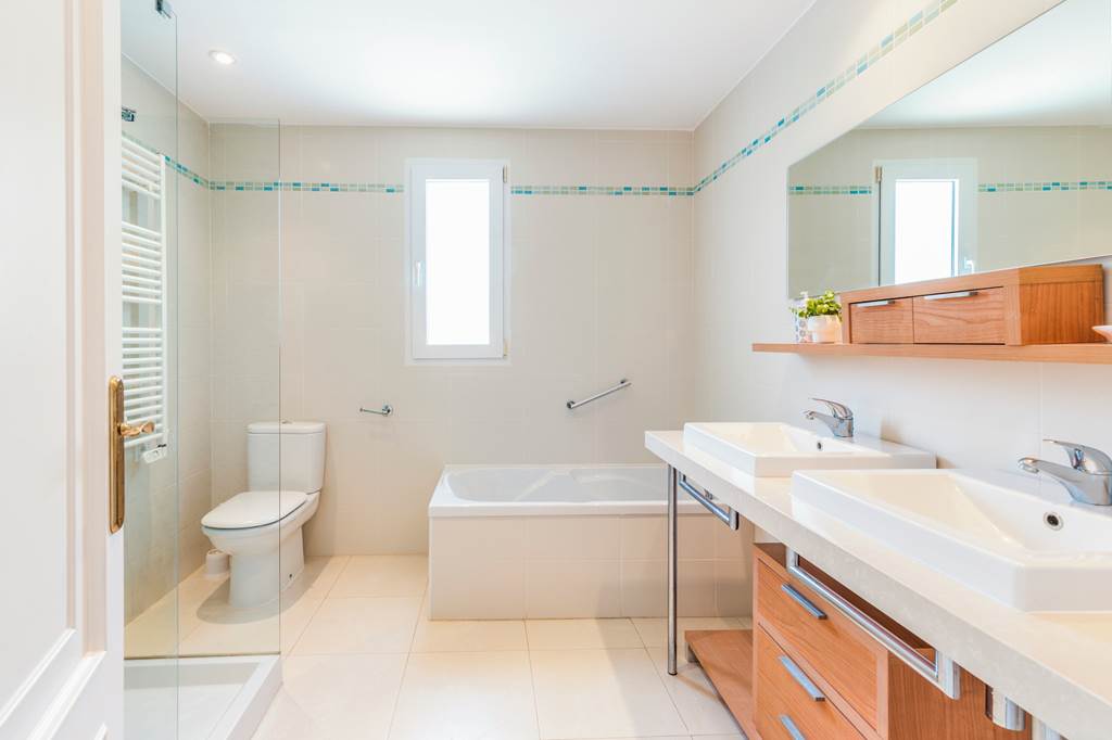 ALC_85429_Villa_Las_Brisas_87_0523_10.jpg